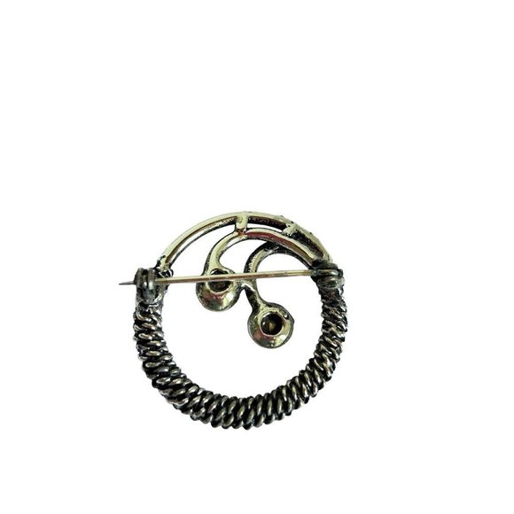 Vintage Silvertone Round Wreath Brooch Braided Design 1 3/8" - Picture 2 of 6